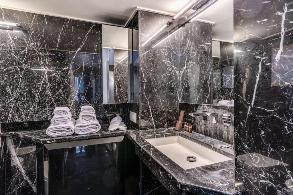 罗马Domus Mondrian Luxury House公寓 外观 照片